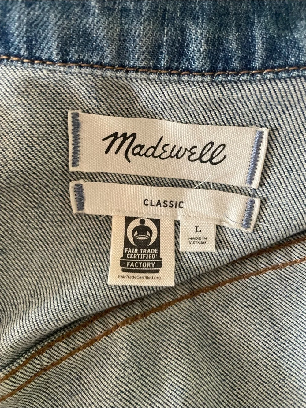 Madewell Vintage-Style Denim Jacket in Washed Blue size large